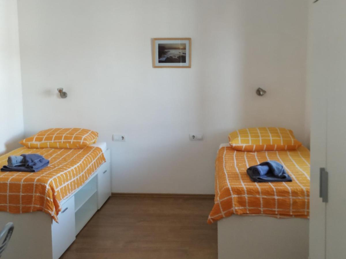 Apartments Todorovic Pula Exterior foto